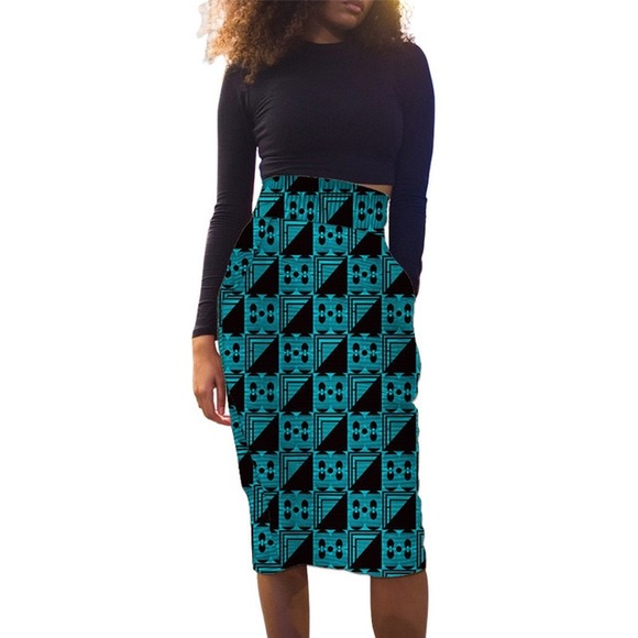 SANS SOUCI ~ Knee Skirt - Picture 1 of 8